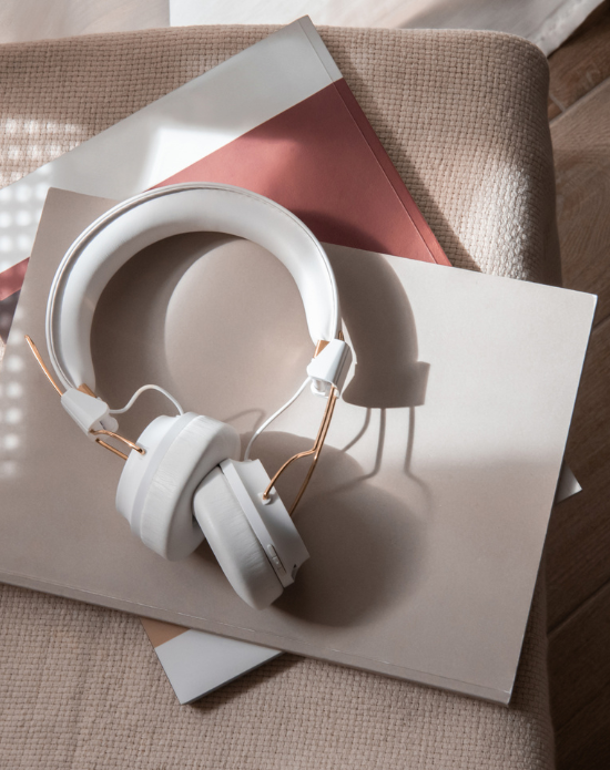 21 DAGER RYDDEBOOTCAMP - LAGER-RYDDESALG få med Ryddeyoga boken gratis.